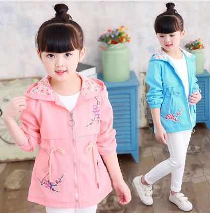 Girls windbreaker jacket autumn and winter Korean version of the long-sleeved peach embroidery hooded big children's shirt children's new children's clothing