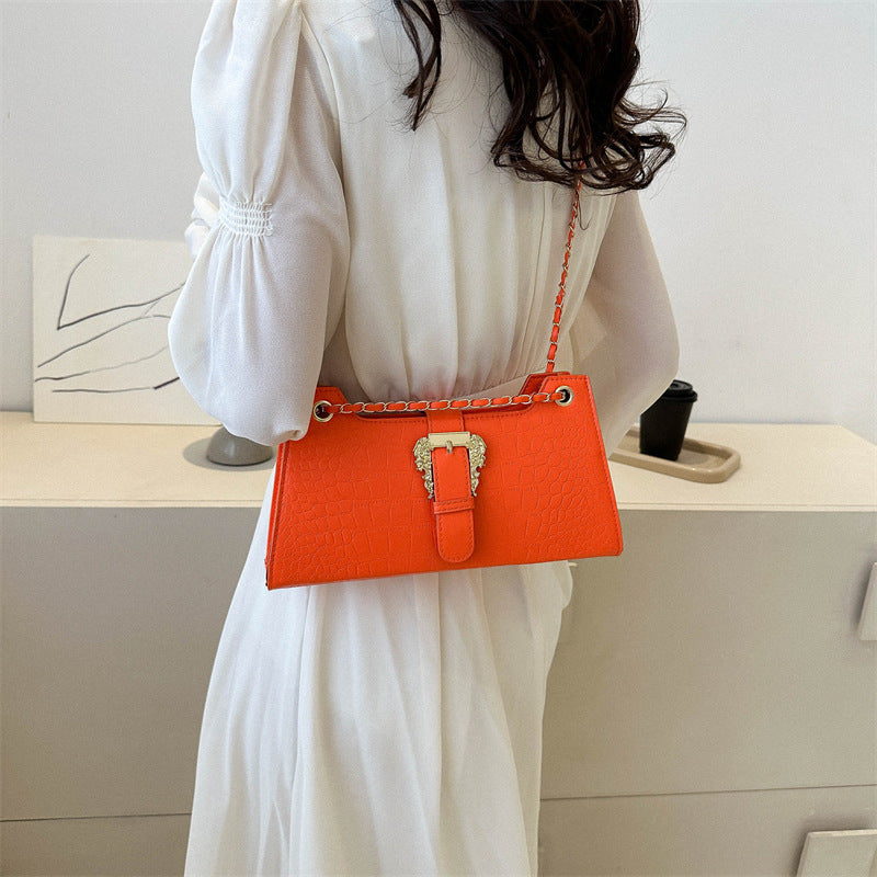 Elegant PU Chain Shoulder Bag - Chic Small Square Design - Vogue Aura