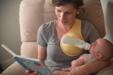 Bottle Holder The Hands Free Way To Feed Your Baby - Vogue Aura