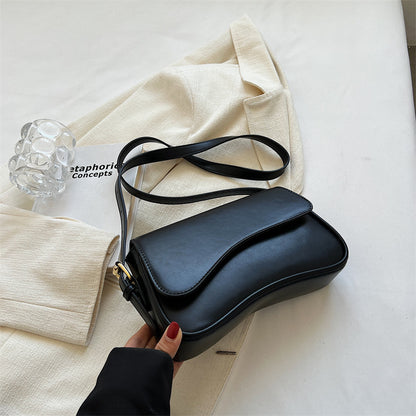 Elegant Urban Simplicity Magnetic Buckle Shoulder Bag - Vogue Aura