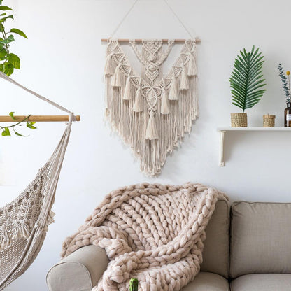 Bohemian Handcrafted Macrame Wall Tapestry - Elegant Woven Decor for Home and Weddings - Vogue Aura