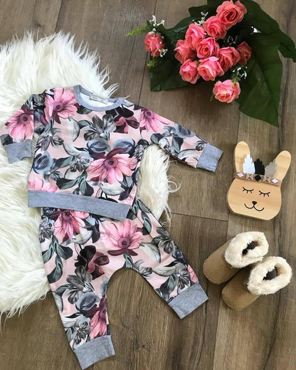 Charming Floral Print Baby Girl Outfit Set – Newborn to Toddler Clothing Collection - Vogue Aura