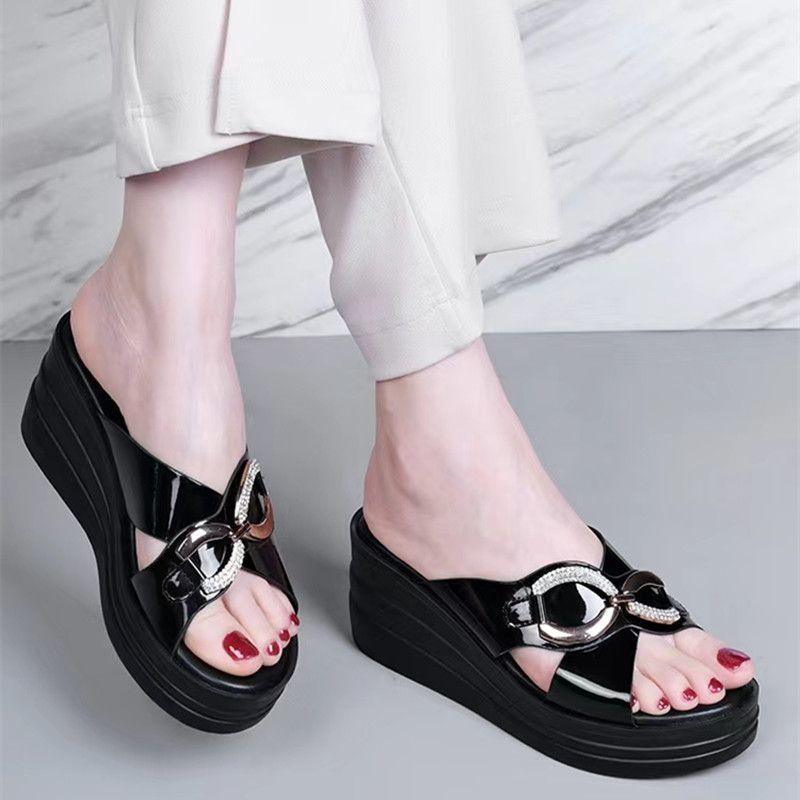 Chic Round Toe Wedge Slippers with Thick Sole for Women - Vogue Aura