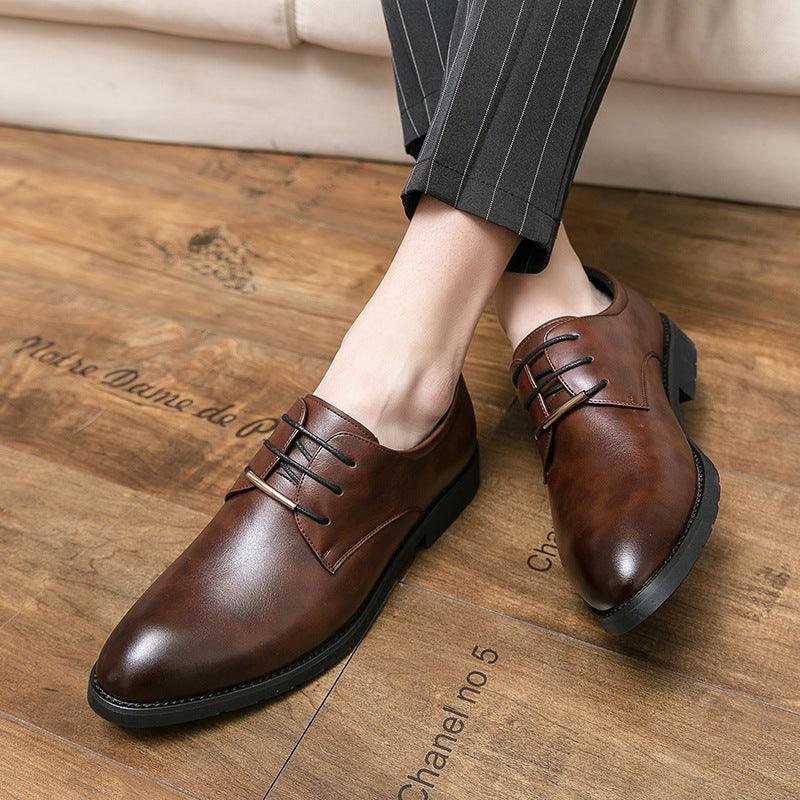 Classic Men's Leather Business Shoes - Elegant Round Toe Design - Vogue Aura