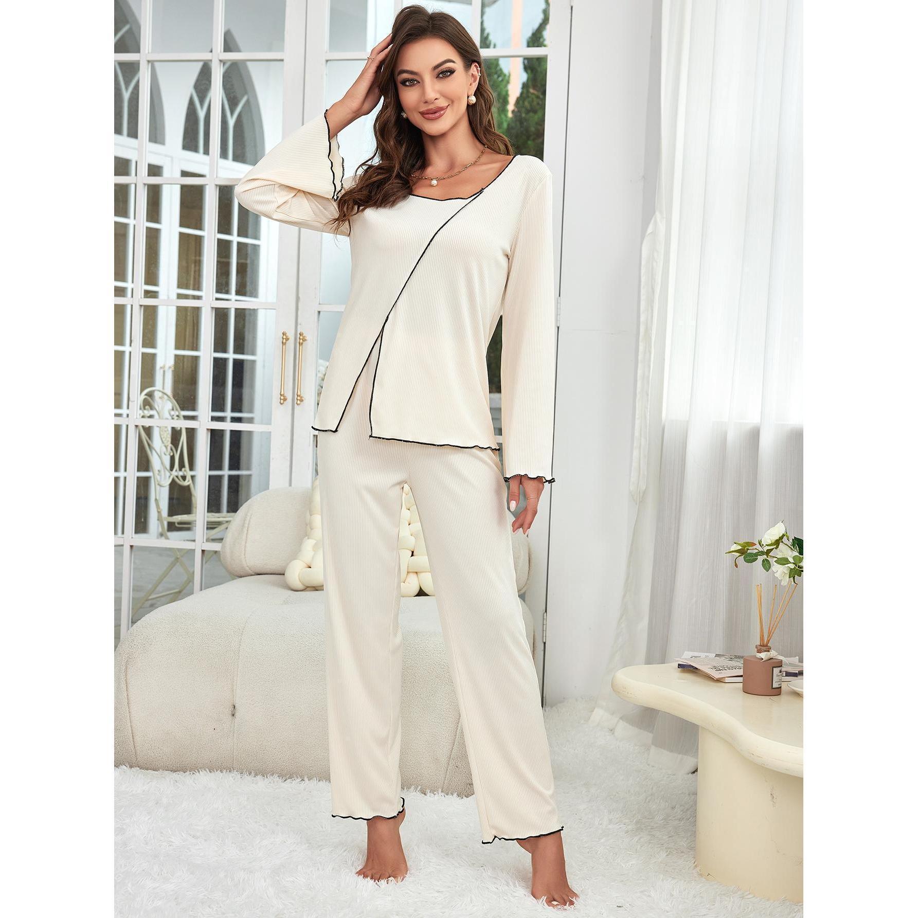 Cozy Long-Sleeved Women's Pajama Set for Luxurious Comfort - Vogue Aura