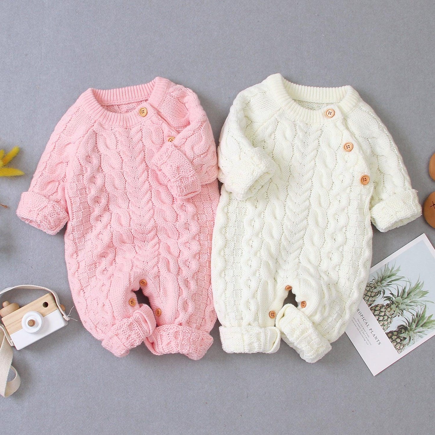 Cozy Solid Color Knitted Baby Jumpsuit - Vogue Aura