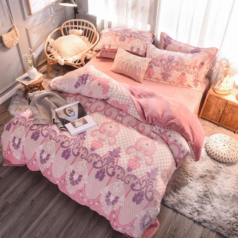 Customizable Floral Print Polyester Bed Linen Set - Vogue Aura