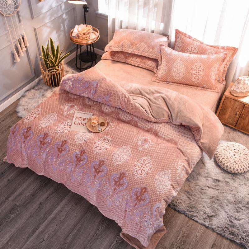 Customizable Floral Print Polyester Bed Linen Set - Vogue Aura