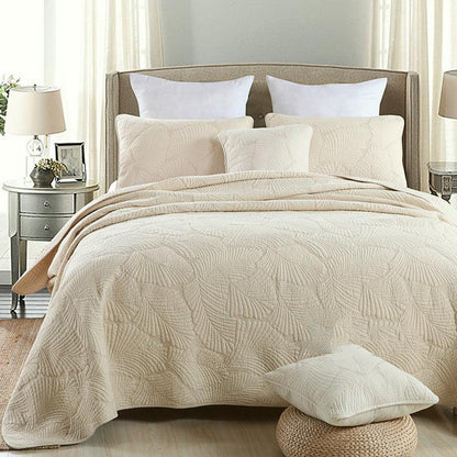 Elegant 3-Piece Dream Haven Bedding Ensemble - Vogue Aura