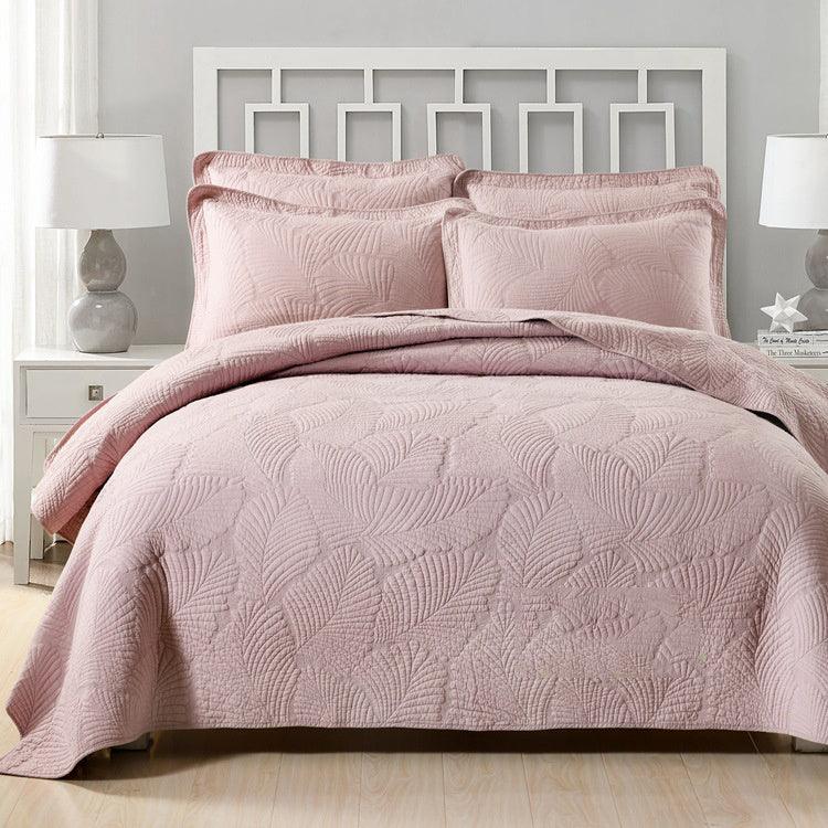 Elegant 3-Piece Dream Haven Bedding Ensemble - Vogue Aura