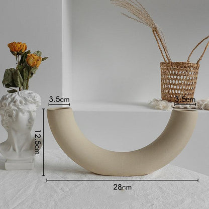 Elegant Nordic Ceramic Vase for Dried Flower Arrangements - Home Decor Art Display - Vogue Aura