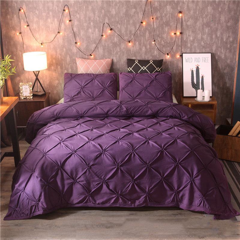 Luxurious Polyester Quilt Cover for Chic Bedroom Aesthetics - Vogue Aura