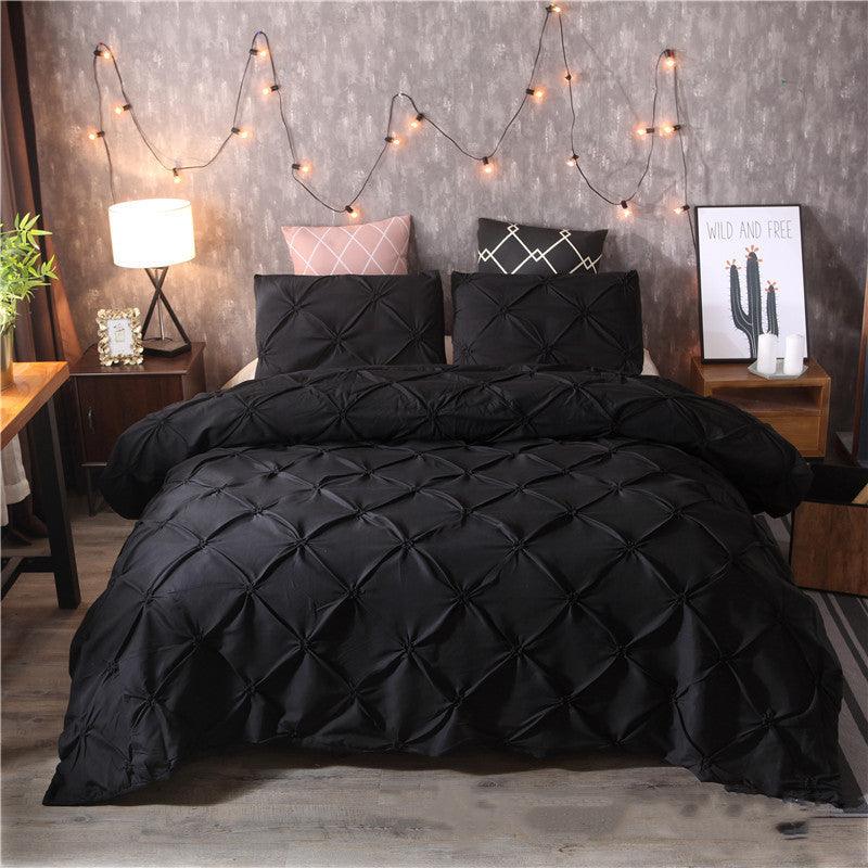 Luxurious Polyester Quilt Cover for Chic Bedroom Aesthetics - Vogue Aura