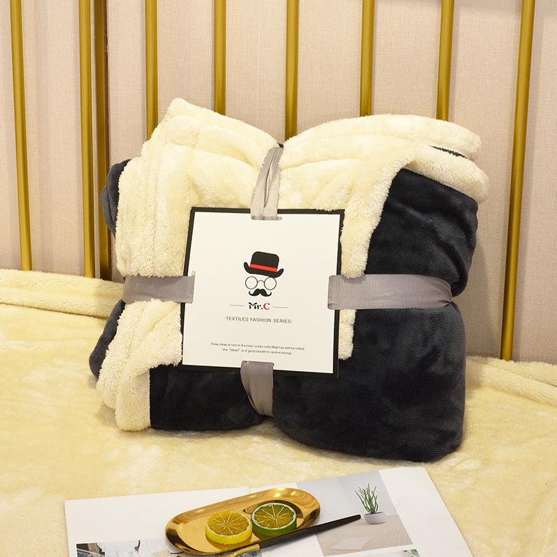 Ultimate Comfort Double-Sided Flannel and Lamb Fleece Blanket - Vogue Aura